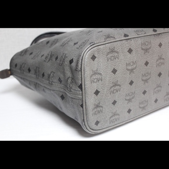 100% Authentic MCM black shopper tote - Picture 5 of 14